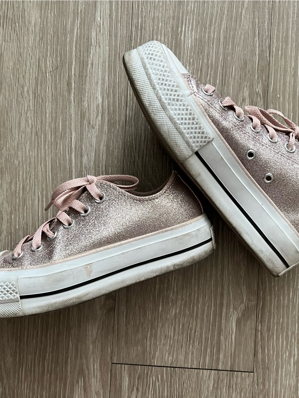 Women's Glitter Low-Top Platform Sneakers - Pink